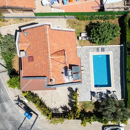 Moonshine Family Friendly Private