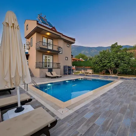 Moonshine Family Friendly Private Villa